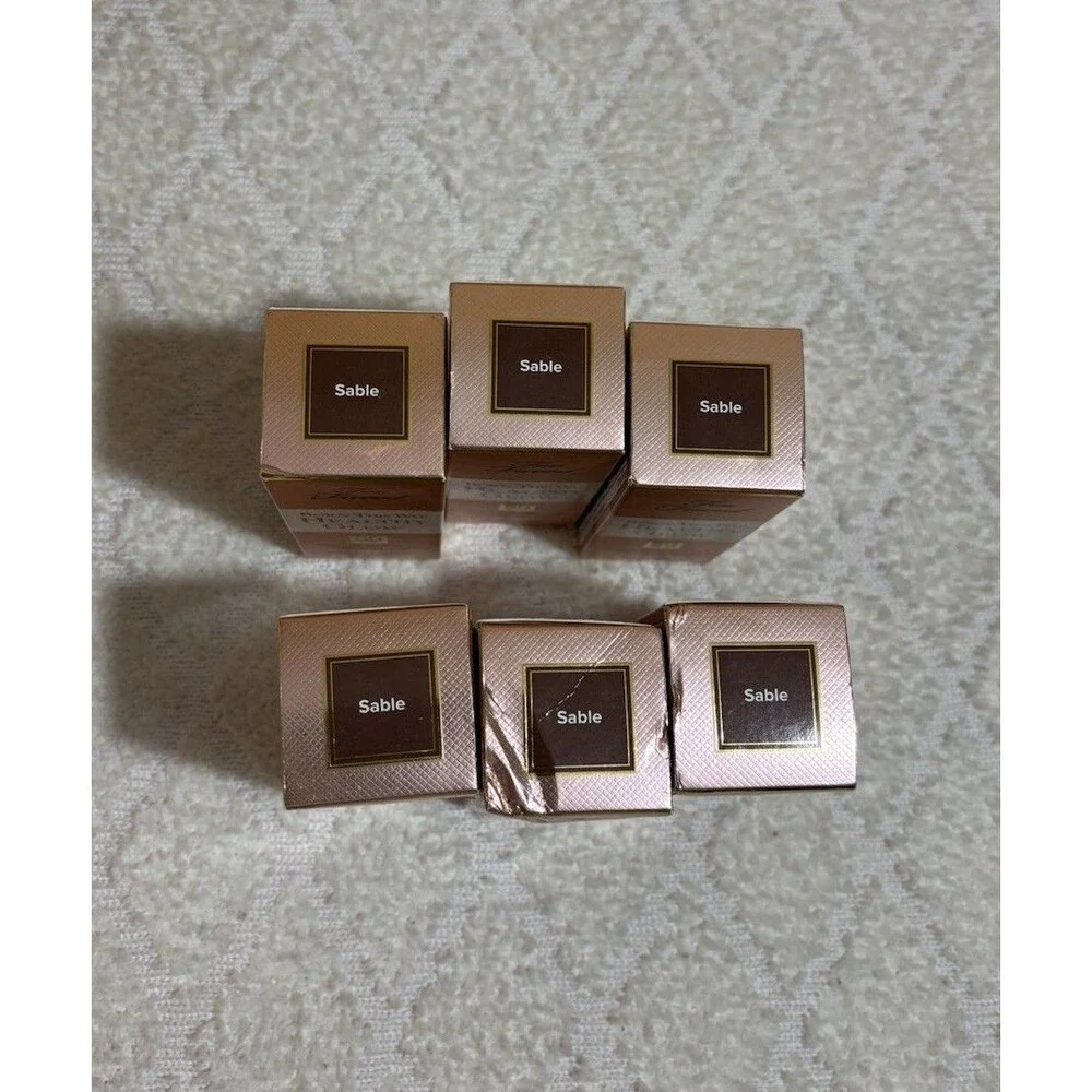 Too Faced Born This Way Healthy Glow SPF 30 Moisturizing Skin Tint Color Sable